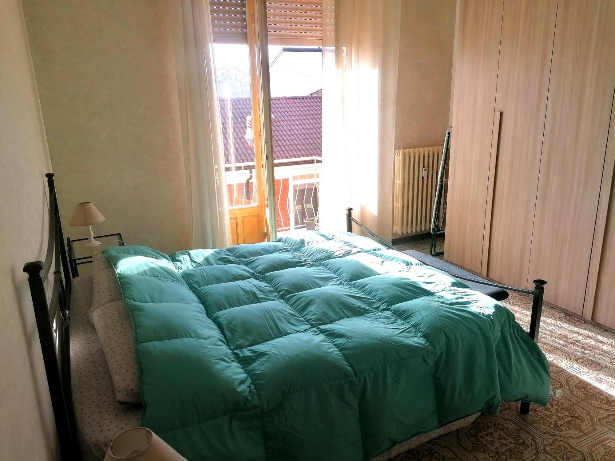Novara Suite Rum bild